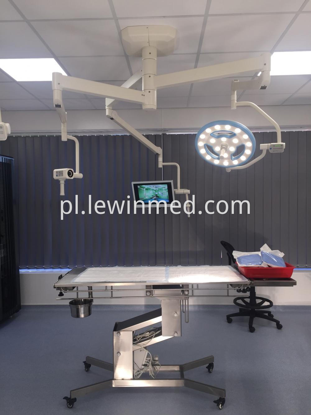 With HD camera surgical lamp